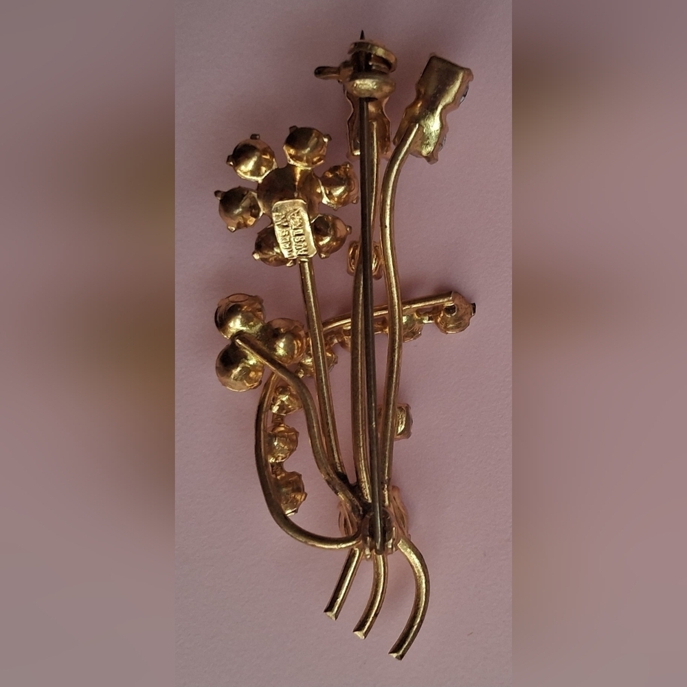Vintage Austrian Crystal Aurora Borealis Mid-Century Art Deco Gold Tone Brooch - Picture 2 of 3